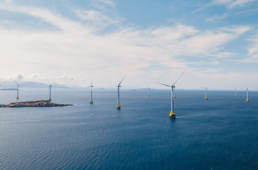 polyaspartisches Harz mit Windkraftanlage